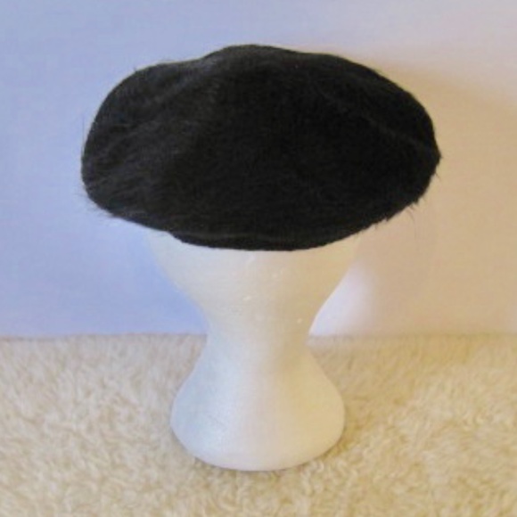 Faux Fur Beret - Picture 3 of 5